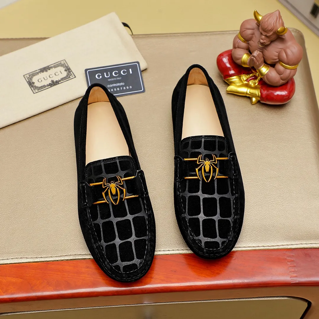 Men's shoes💰360💰🕷🕷️【 GUCCI 】Gucci's best-selling trendy men's casual slip-on shoes🇨🇳Official website original 1:1 mold opening💯Original quality, fine workmanship☘Fashionable and versatile, perfect last shape, comfortable on the feet🍓Trendy men's recommended model, imported cowhide on the top layer🎋High-quality pigskin lining, rubber wear-resistant and non-slip outsole, high-end atmosphere, worth owning🍉Optional 38-45